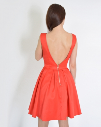 Платье со складками красное